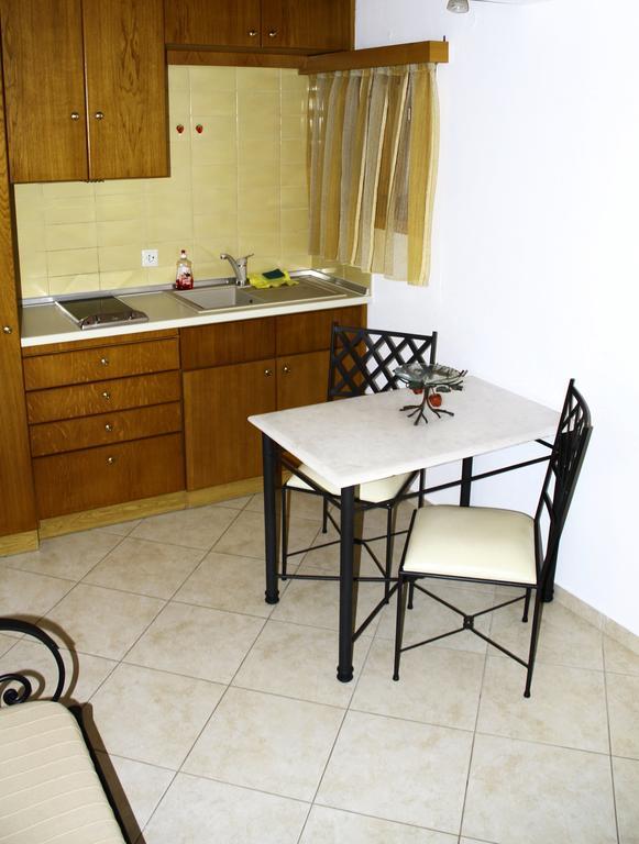 Apartamento Alisachni Livadi  Exterior foto